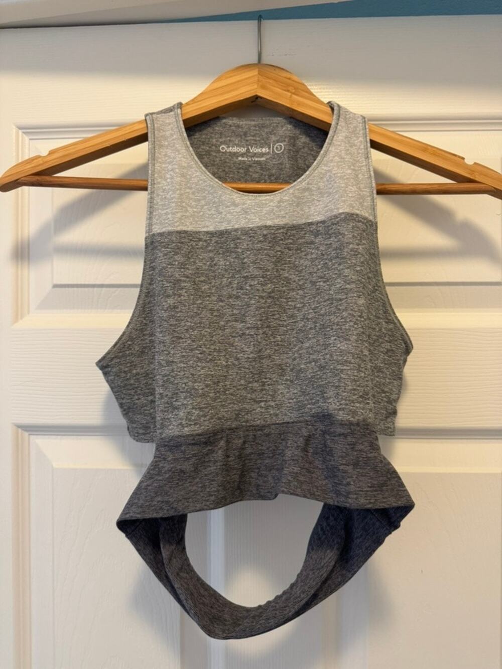 Outdoor Voices Colorblock Crop Tank Women's S Gray Athletic Twist Back